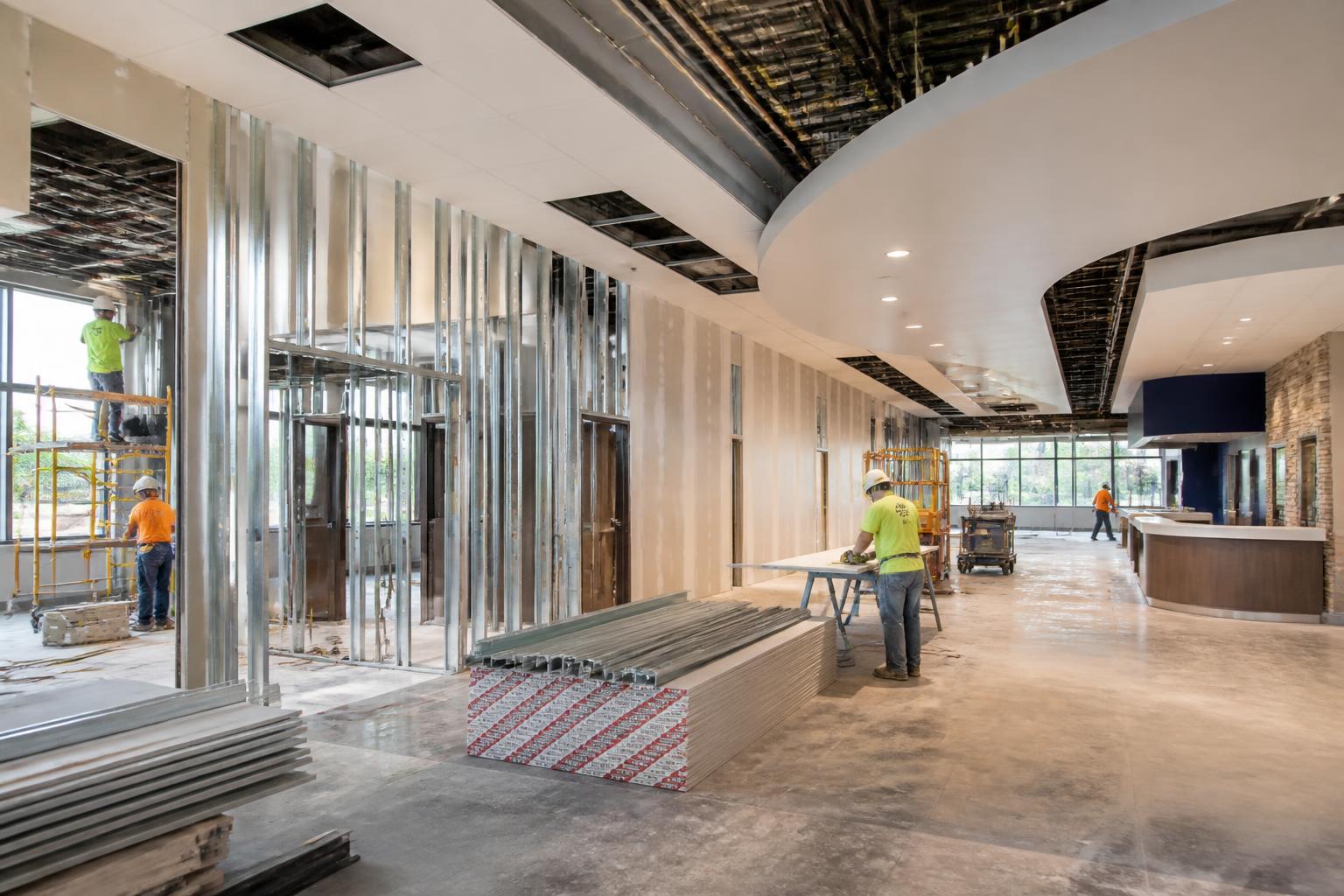 Large-scale fit-out under construction in Dubai